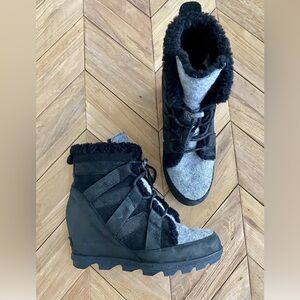 Women's Sorel Joan Of Arctic Wedge II Cozy Boot Black 1870241-010 Size 9